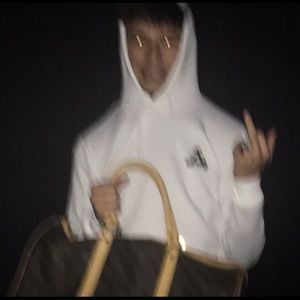 Meet your Posher, Anthony